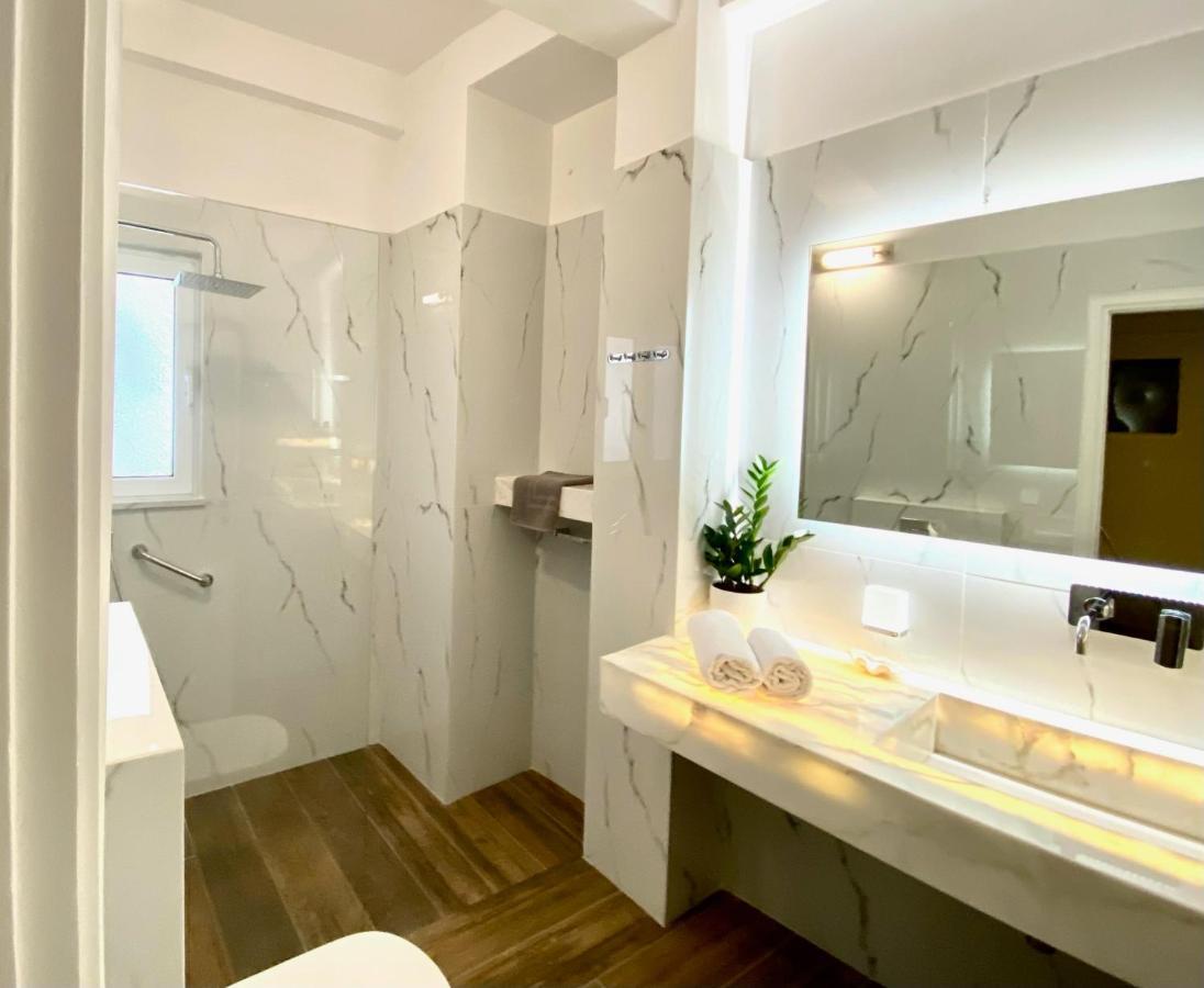 Athenian Condo ภายนอก รูปภาพ